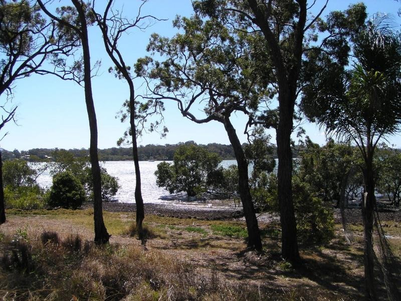 16 The Esplanade, Karragarra Island QLD 4184
