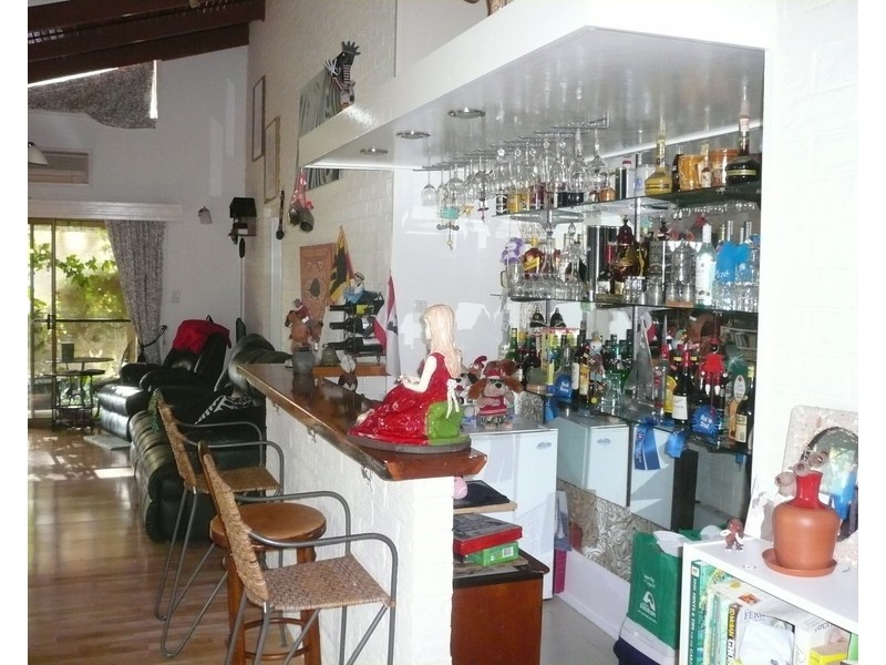 25 Benowa Street, Macleay Island QLD 4184