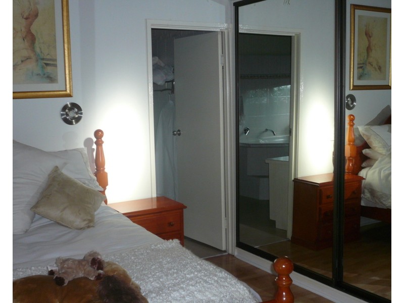 25 Benowa Street, Macleay Island QLD 4184