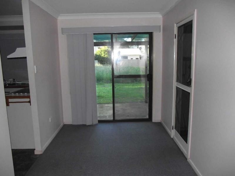 2 Michael Avenue, Lamb Island QLD 4184