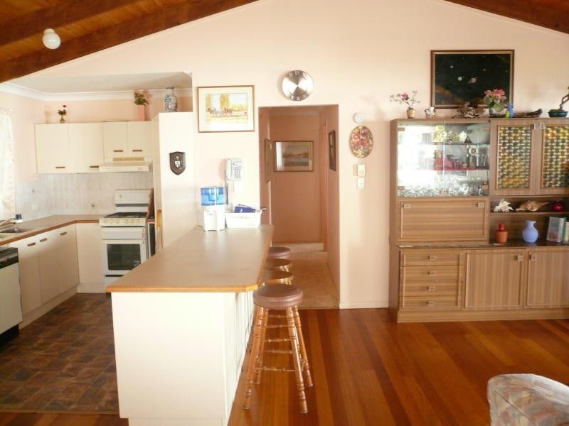 87 Coondooroopa Drive, Macleay Island QLD 4184