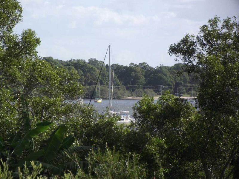 36 Melaleuca Drive, Lamb Island QLD 4184