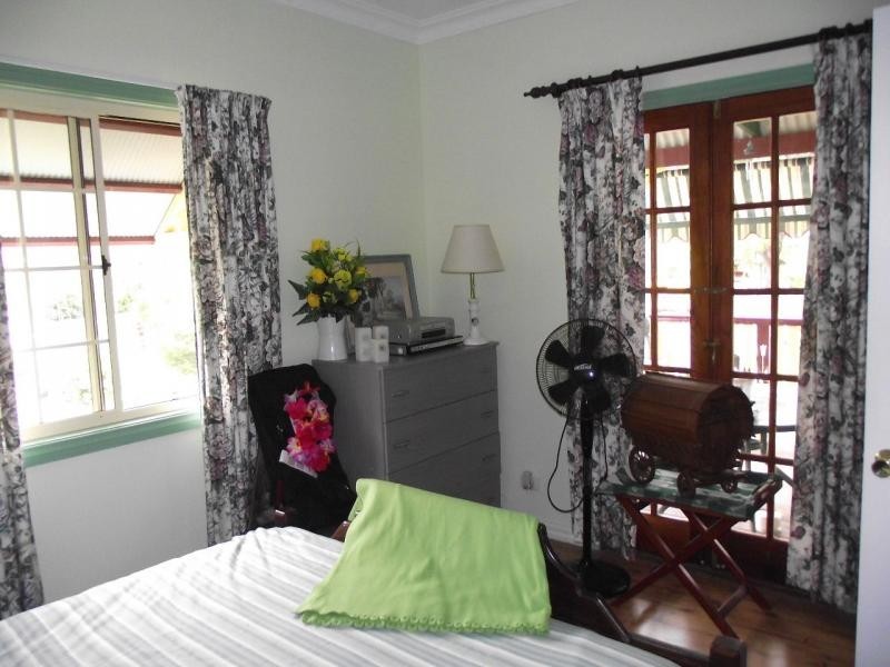 36 Melaleuca Drive, Lamb Island QLD 4184