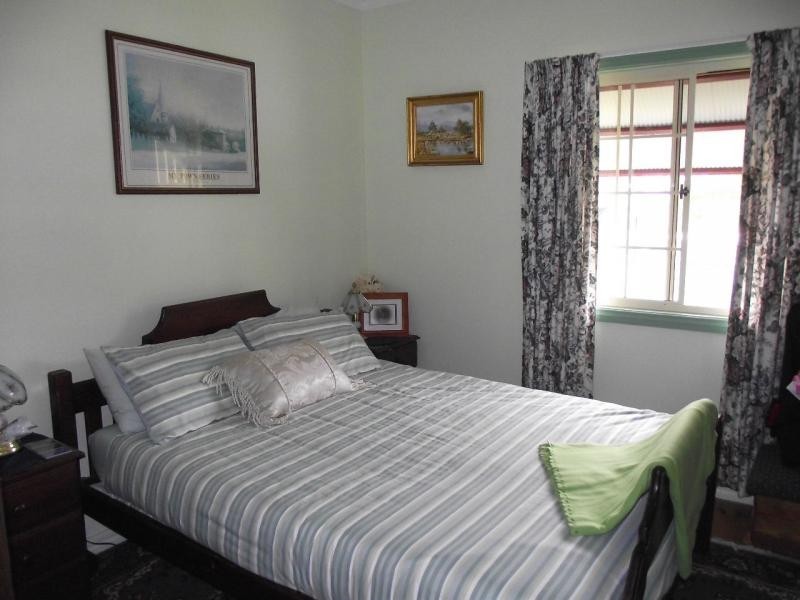 36 Melaleuca Drive, Lamb Island QLD 4184