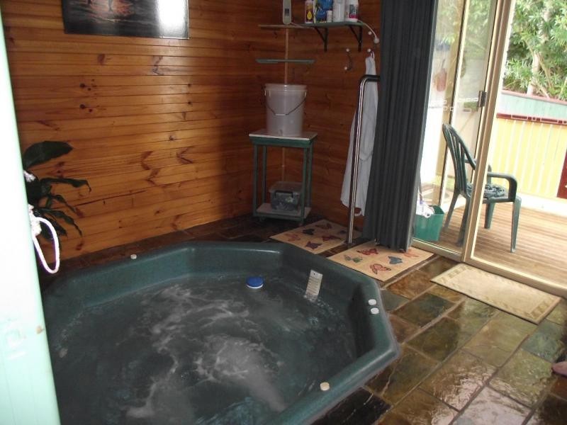 36 Melaleuca Drive, Lamb Island QLD 4184