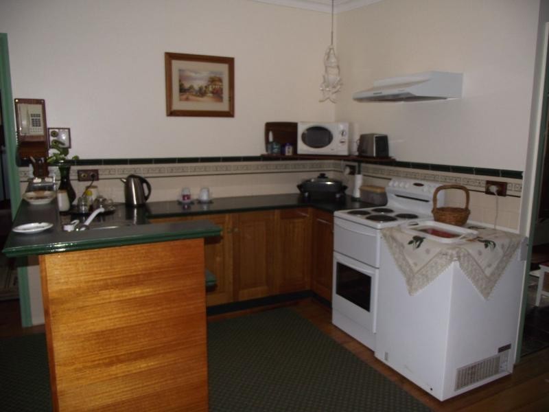 36 Melaleuca Drive, Lamb Island QLD 4184