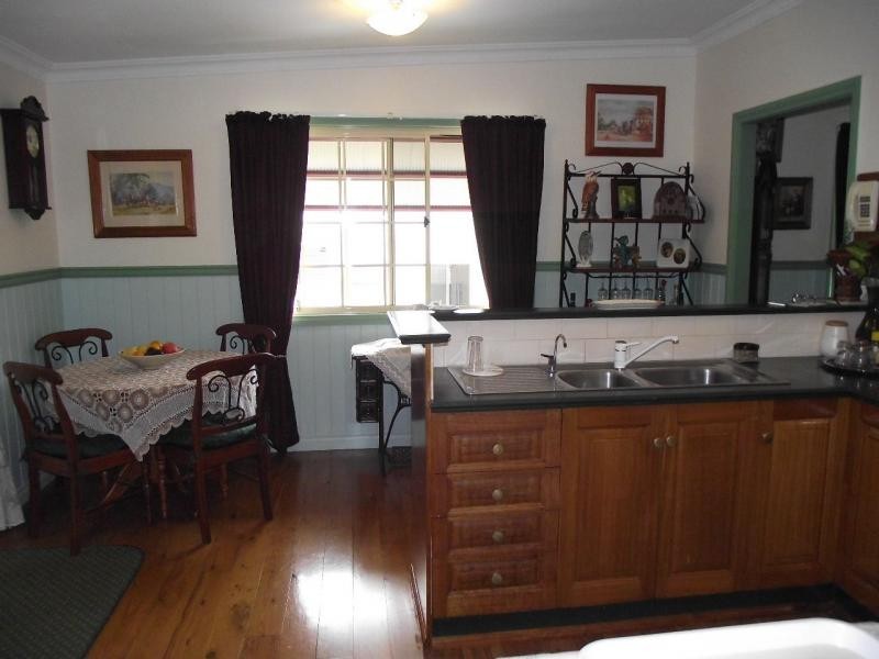 36 Melaleuca Drive, Lamb Island QLD 4184