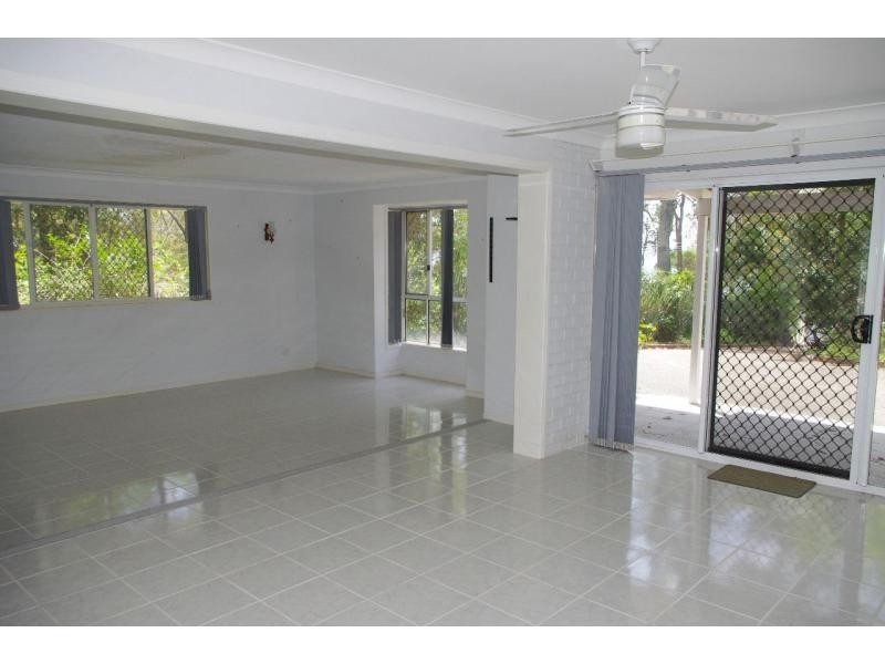 92 Beelong Street, Macleay Island QLD 4184