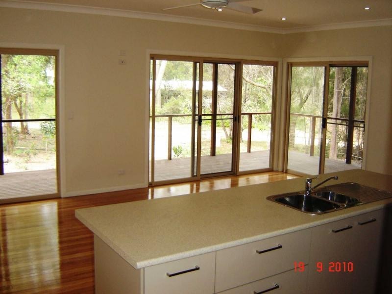 5 Natone Terrace, Macleay Island QLD 4184