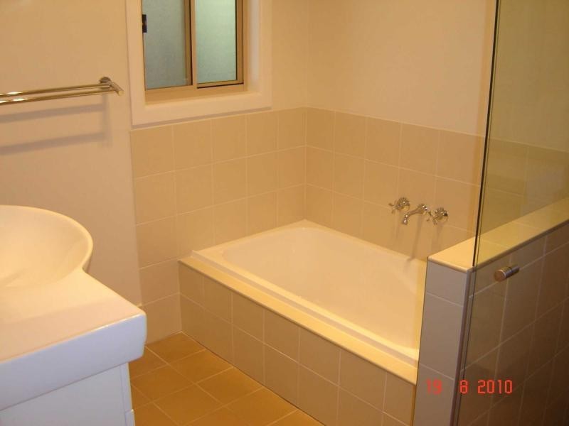 5 Natone Terrace, Macleay Island QLD 4184