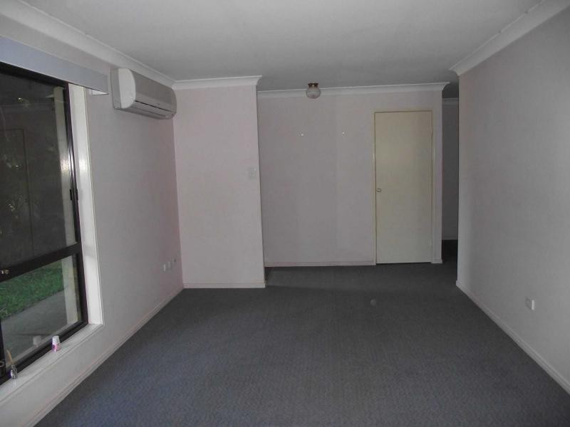 2 Michael Street, Lamb Island QLD 4184