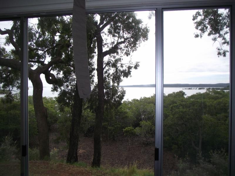 89 Perulpa Drive, Lamb Island QLD 4184