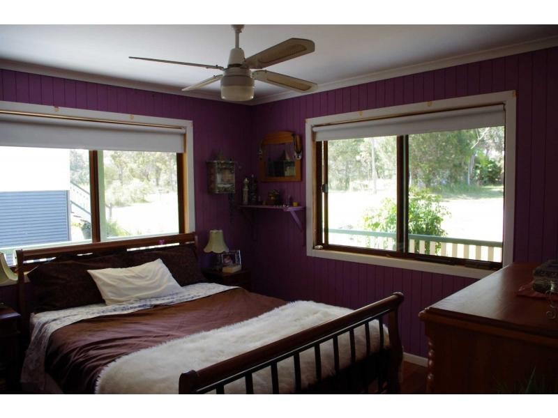22 Calm Waters Crescent, Macleay Island QLD 4184
