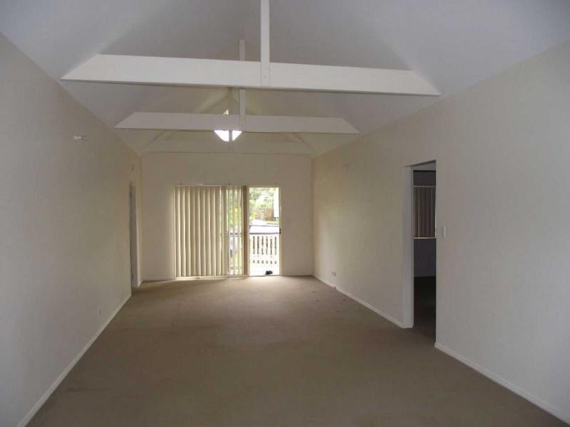 12 Lemontree Drive, Macleay Island QLD 4184