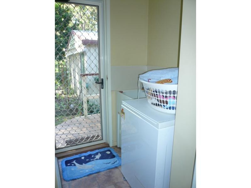 102 Kate Street, Macleay Island QLD 4184