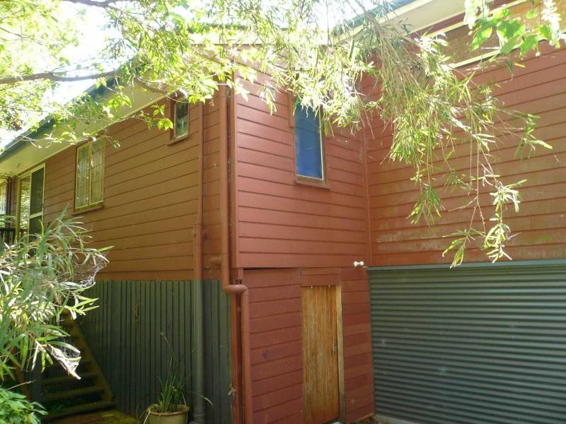 6 Con Street, Macleay Island QLD 4184