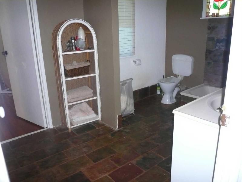 6 Con Street, Macleay Island QLD 4184