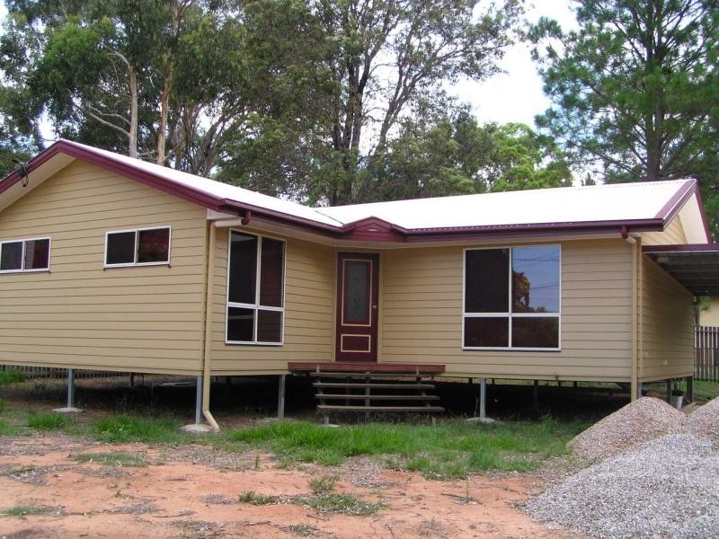 187 High Central Road, Macleay Island QLD 4184