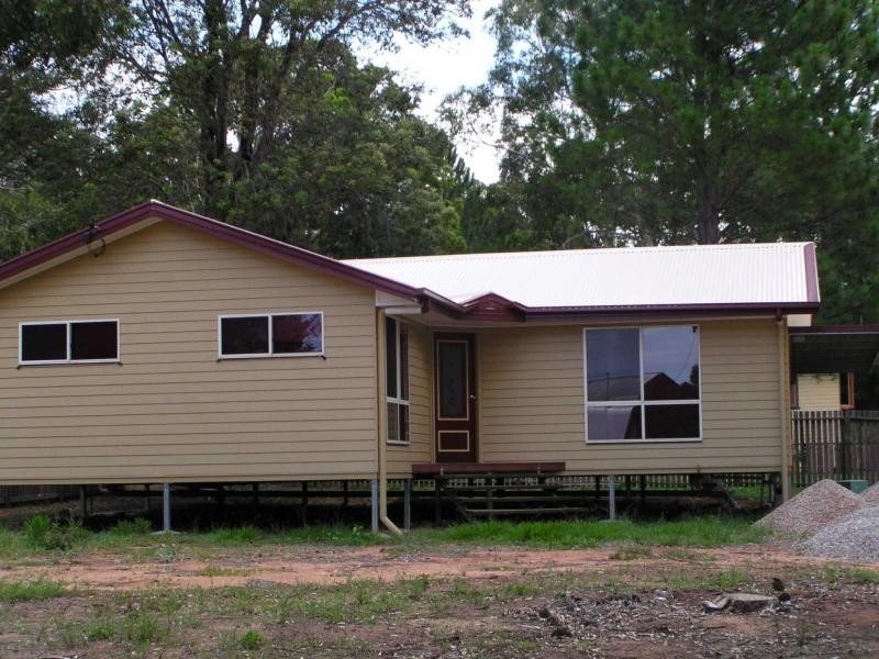 187 High Central Road, Macleay Island QLD 4184