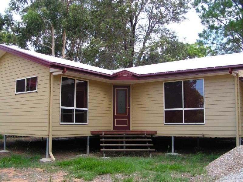 187 High Central Road, Macleay Island QLD 4184