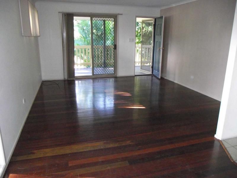 169 High Central Road, Macleay Island QLD 4184