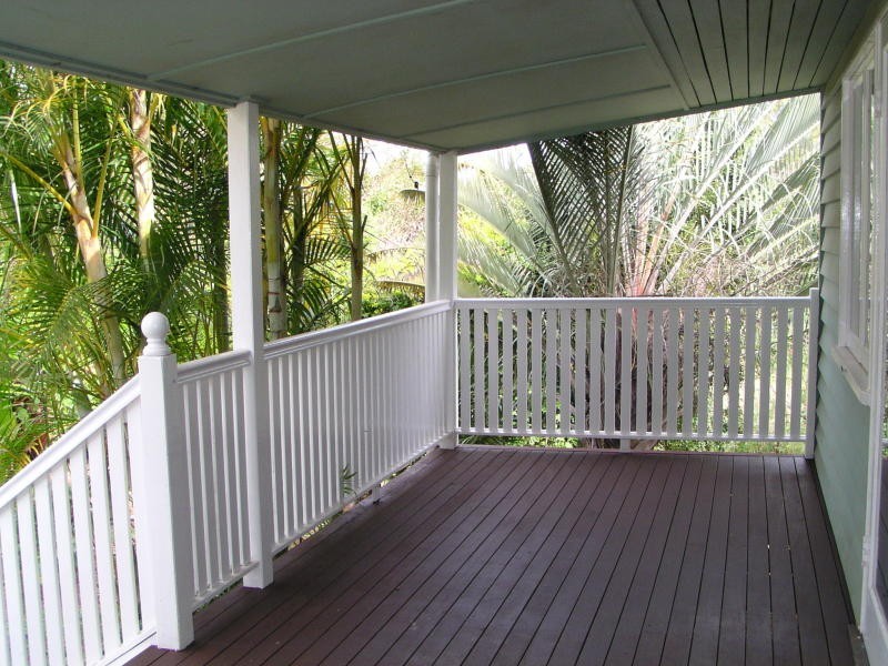 25 Tina Avenue, Lamb Island QLD 4184