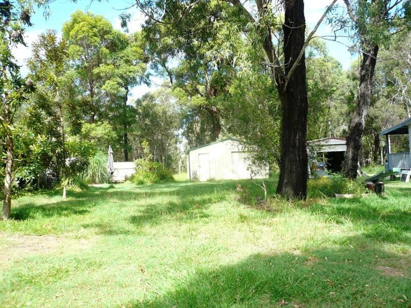 16 Noon-Muckle Street, Macleay Island QLD 4184