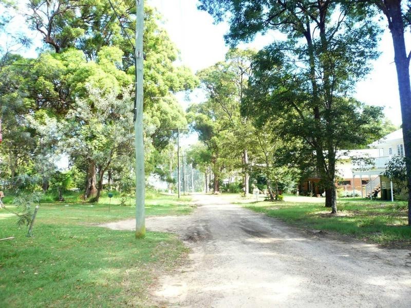 16 Noon-Muckle Street, Macleay Island QLD 4184