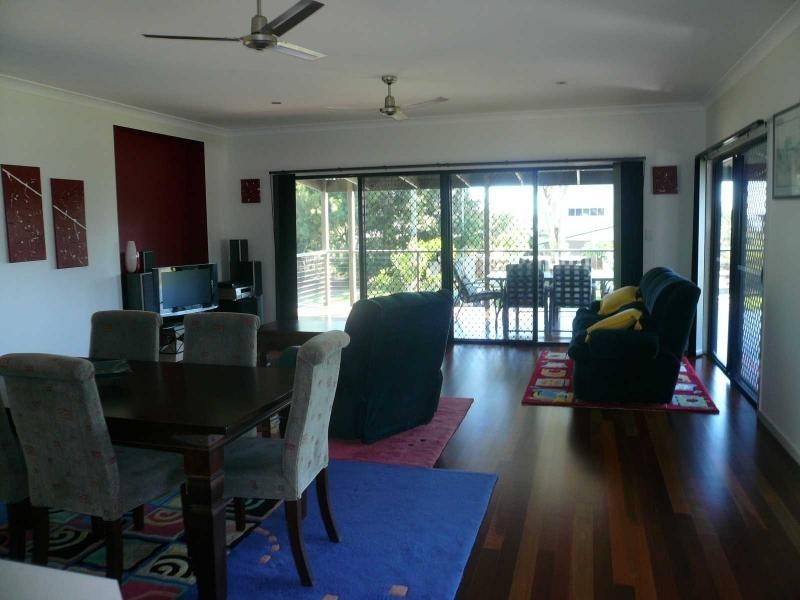 76 Coondooroopa Drive, Macleay Island QLD 4184