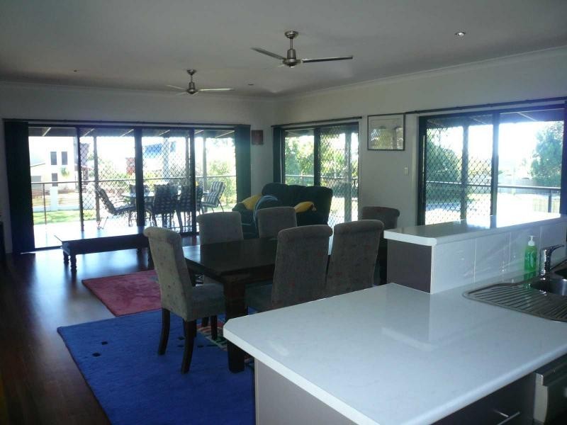 76 Coondooroopa Drive, Macleay Island QLD 4184