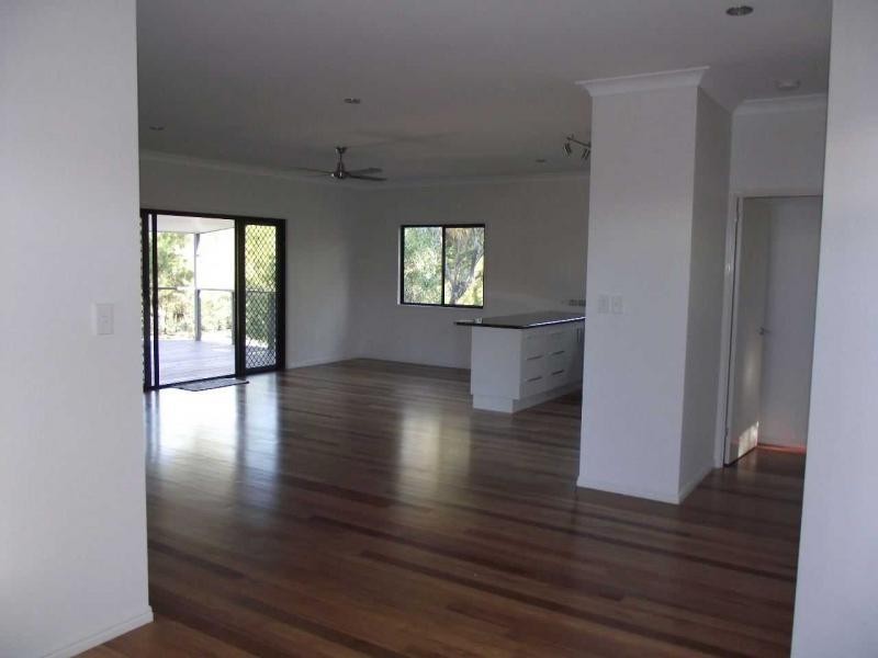 29 Eastern Road, Macleay Island QLD 4184