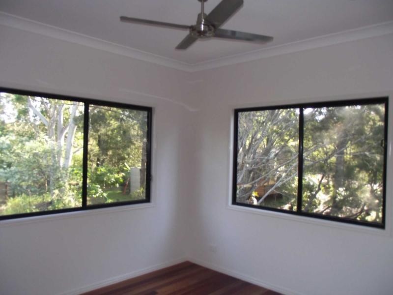29 Eastern Road, Macleay Island QLD 4184