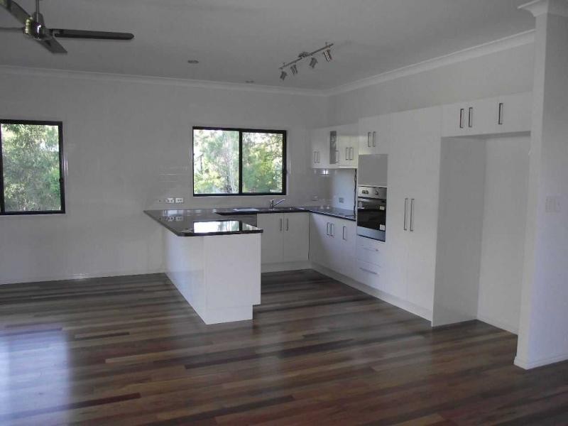 29 Eastern Road, Macleay Island QLD 4184