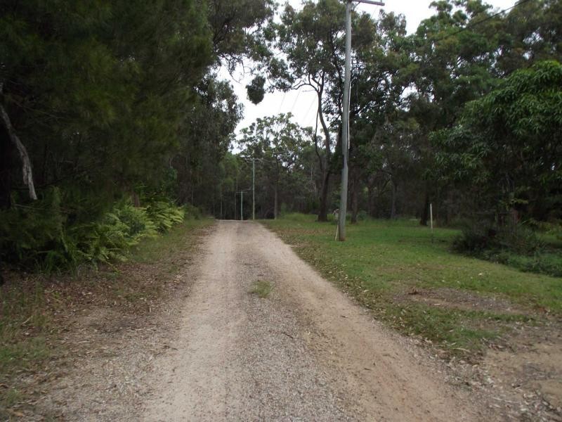 4 Pindarri Street, Lamb Island QLD 4184