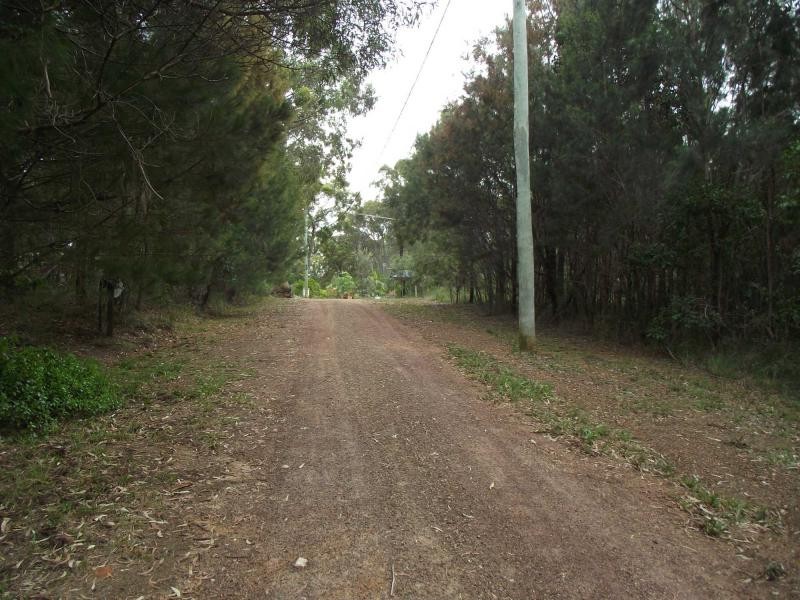 4 Pindarri Street, Lamb Island QLD 4184