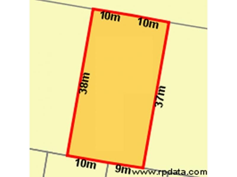 16 Cooee Crescent, Macleay Island QLD 4184