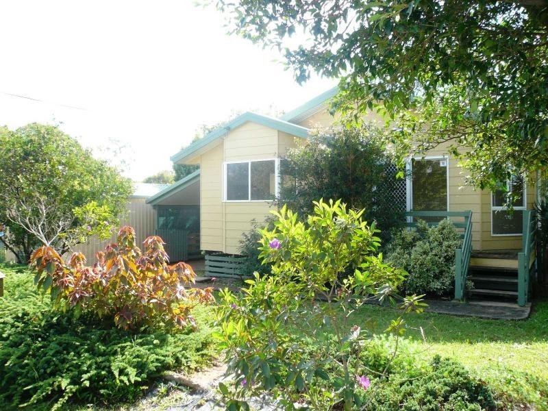 67 Scotts Road, Macleay Island QLD 4184