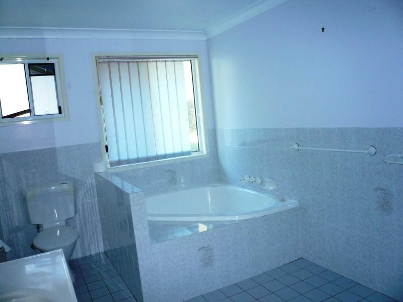 3 Goodsell Crescent, Lamb Island QLD 4184