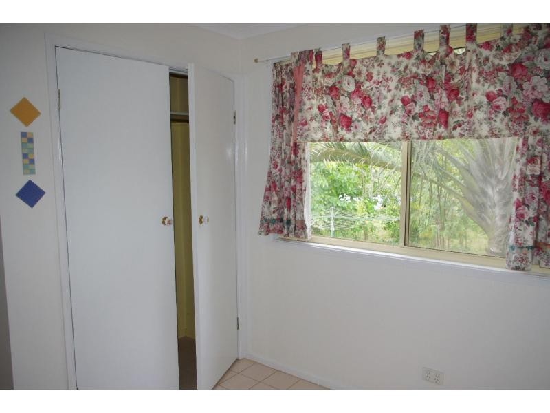 38 Blue Bay Crescent, Macleay Island QLD 4184