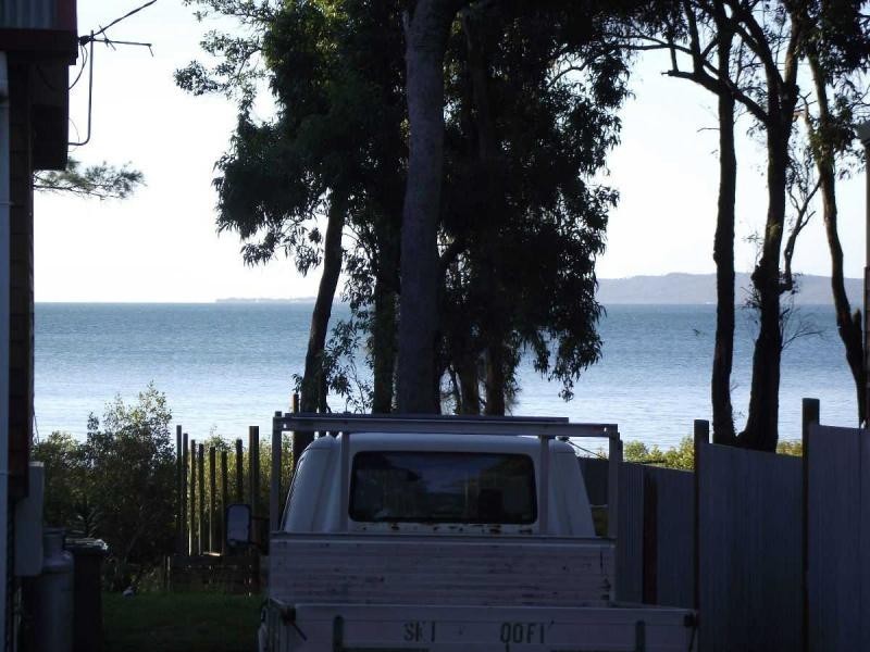 38 Blue Bay Crescent, Macleay Island QLD 4184