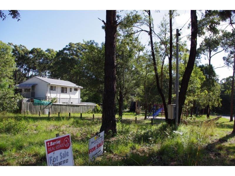 8 Sentosa Terrace, Macleay Island QLD 4184