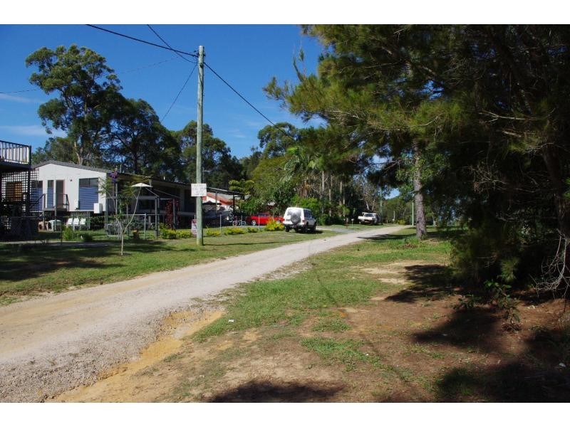 8 Sentosa Terrace, Macleay Island QLD 4184
