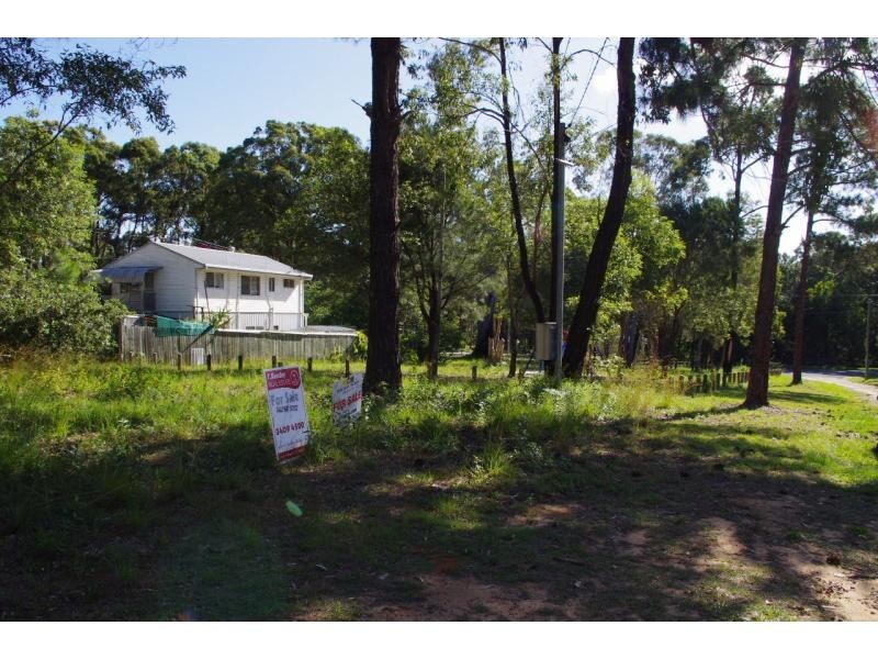 8 Sentosa Terrace, Macleay Island QLD 4184