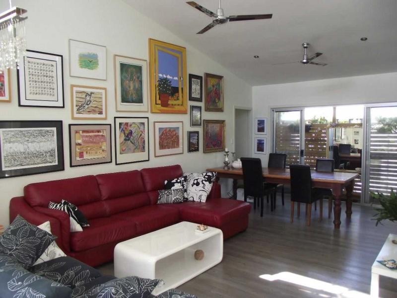 5 Maryanne Street, Karragarra Island QLD 4184