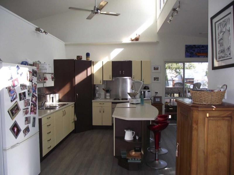 5 Maryanne Street, Karragarra Island QLD 4184
