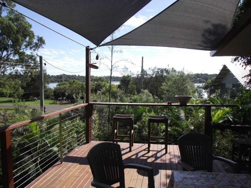 5 Maryanne Street, Karragarra Island QLD 4184
