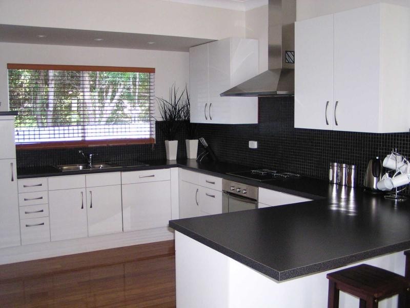 35 Tina Avenue, Lamb Island QLD 4184