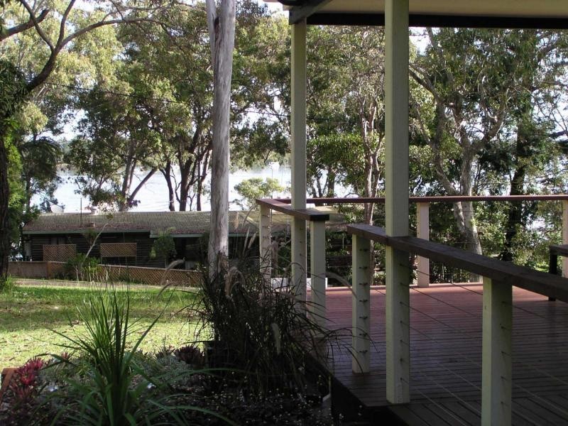35 Tina Avenue, Lamb Island QLD 4184