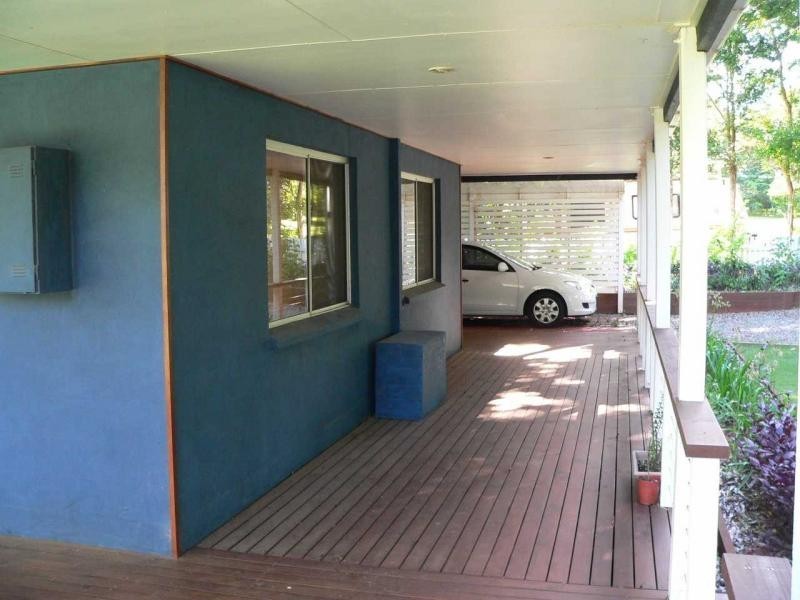35 Tina Avenue, Lamb Island QLD 4184