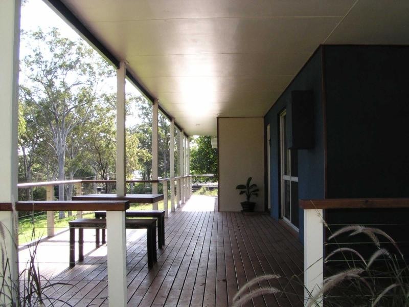 35 Tina Avenue, Lamb Island QLD 4184